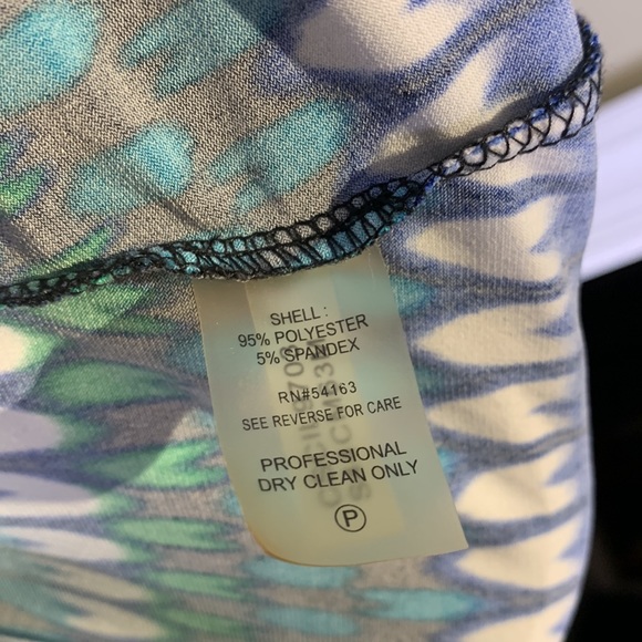 EUC Calvin Klein Blue/Green Printed Suit Top, Large - Picture 6 of 6